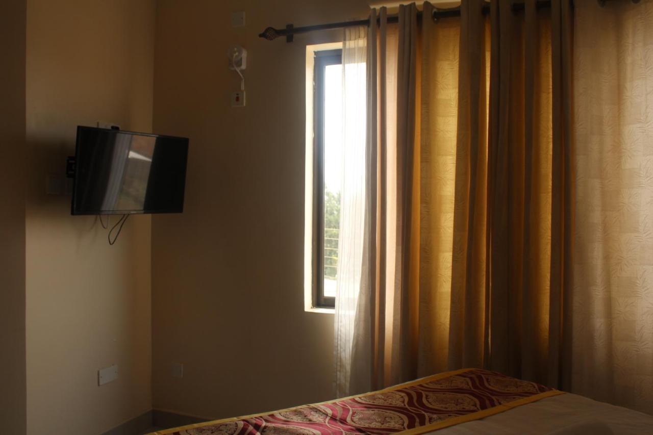 קיסומו Prinias Hotel מראה חיצוני תמונה