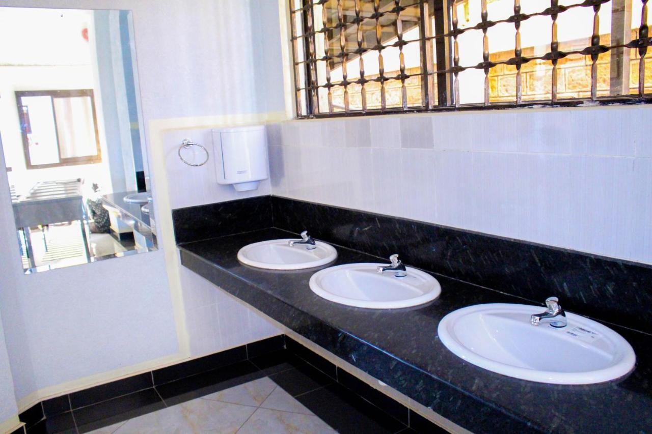 קיסומו Prinias Hotel מראה חיצוני תמונה