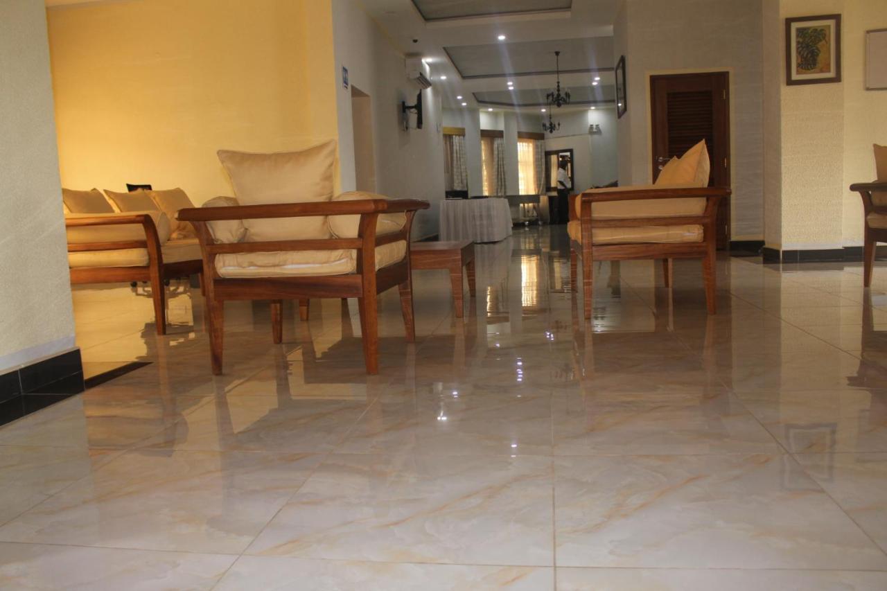 קיסומו Prinias Hotel מראה חיצוני תמונה