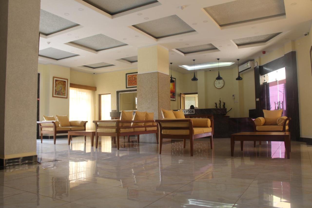 קיסומו Prinias Hotel מראה חיצוני תמונה