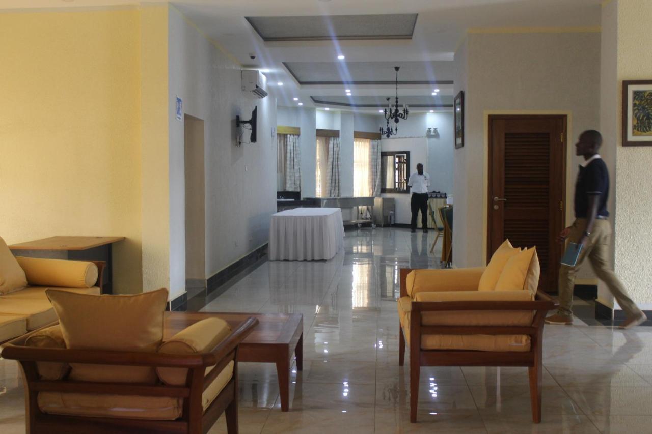 קיסומו Prinias Hotel מראה חיצוני תמונה