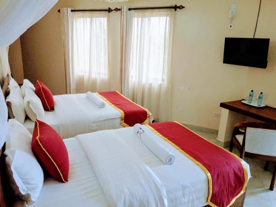 קיסומו Prinias Hotel מראה חיצוני תמונה